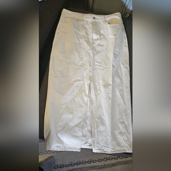 Mango Cream Maxi Pencil Skirt with Slit - Picture 1 of 3